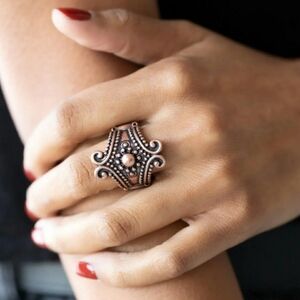 Elegant Copper-Toned Statement Ring